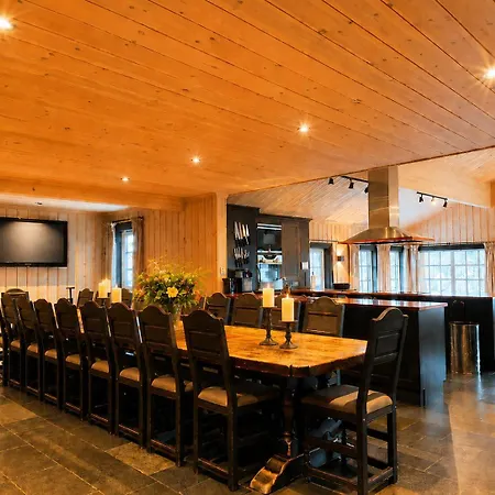Spacious In Hemsedal, 8 Bedrooms And Sauna بيت للعطل *